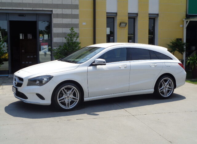 MERCEDES CLA SHOOTING BRAKE pieno