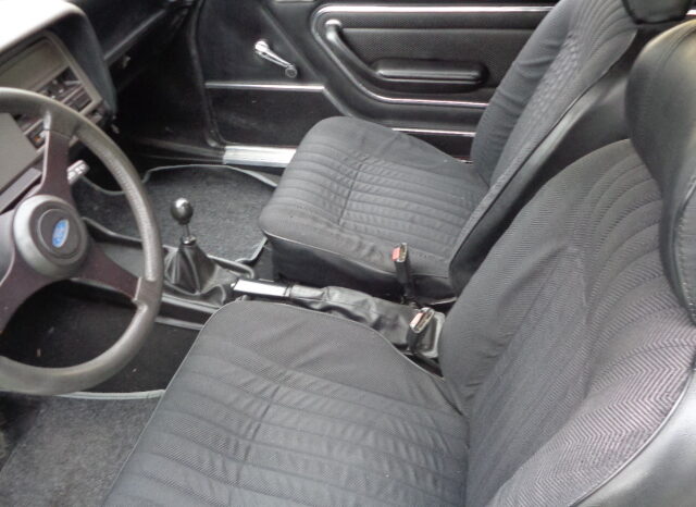 FORD CAPRI 1.3 pieno