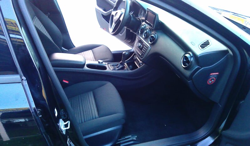 MERCEDES A 180 pieno