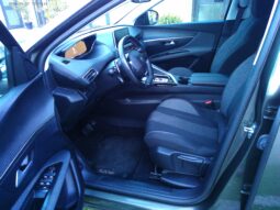 PEUGEOT 3008 1.5 HDI BUSINESS pieno