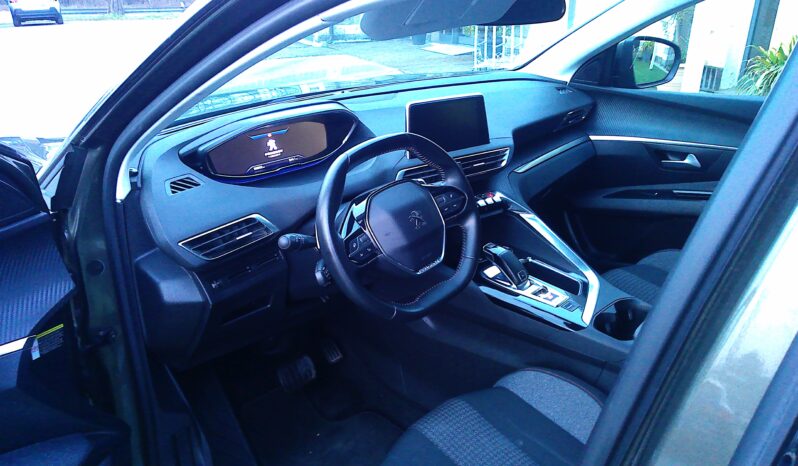 PEUGEOT 3008 1.5 HDI BUSINESS pieno