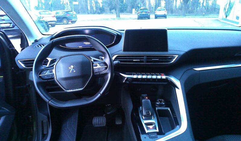 PEUGEOT 3008 1.5 HDI BUSINESS pieno