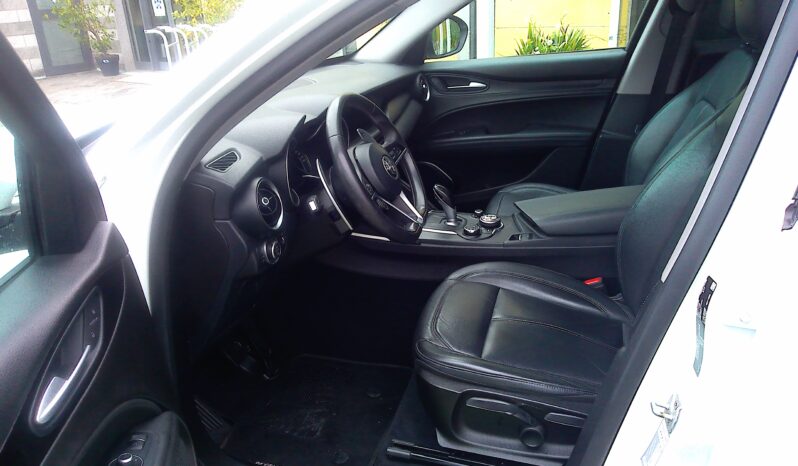 Alfa Romeo Stelvio Stelvio  2.2 t Executive Q4 210cv auto pieno