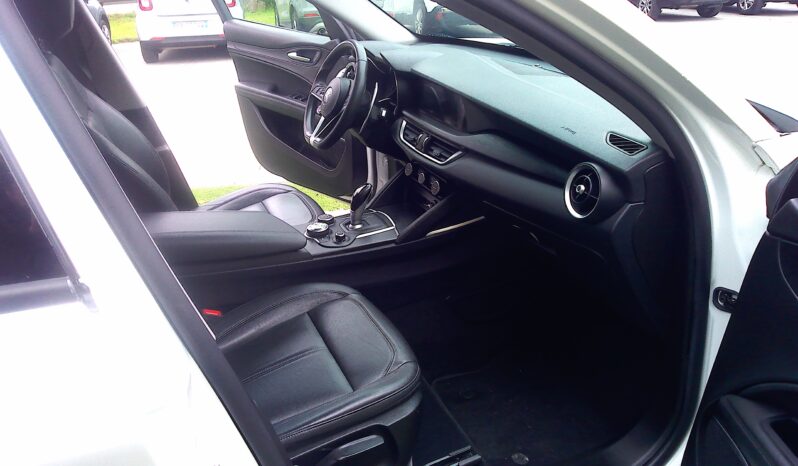 Alfa Romeo Stelvio Stelvio  2.2 t Executive Q4 210cv auto pieno