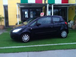 MITSUBISHI  COLT pieno