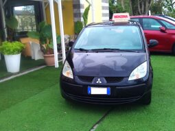 MITSUBISHI  COLT pieno