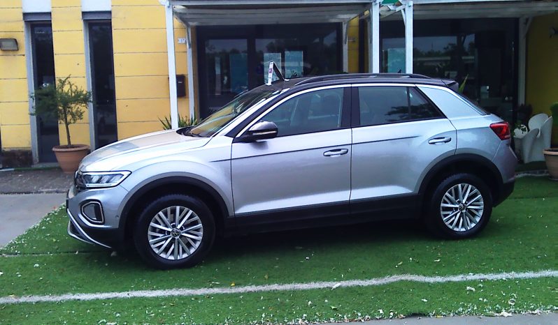 Volkswagen T-Roc pieno