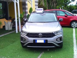 Volkswagen T-Roc pieno