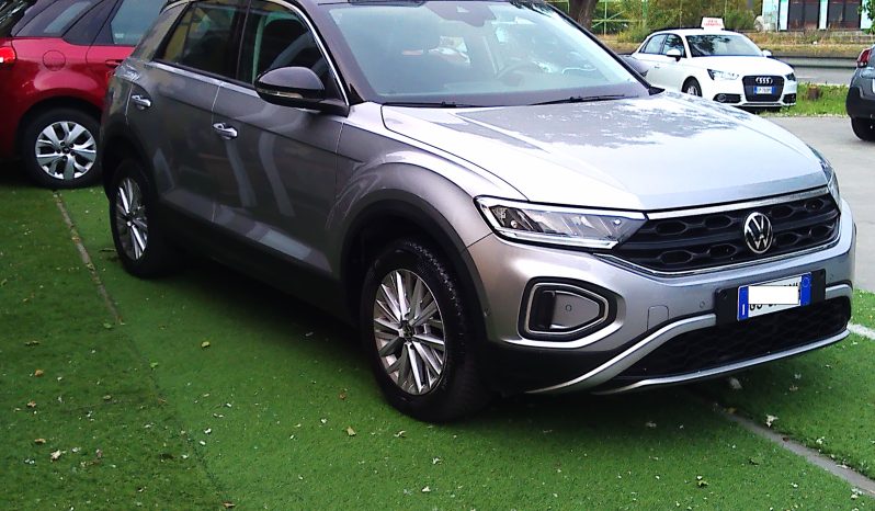 Volkswagen T-Roc pieno