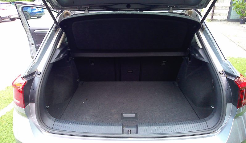 Volkswagen T-Roc pieno