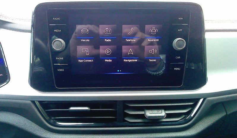 Volkswagen T-Roc pieno