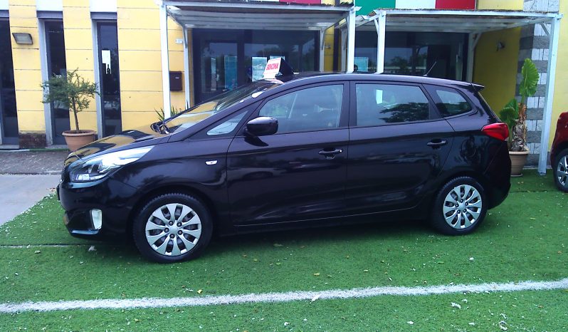 Kia Carens pieno