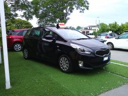 Kia Carens pieno