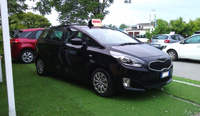 Kia Carens pieno