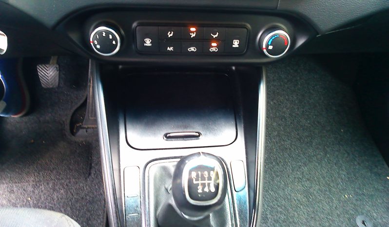 Kia Carens pieno