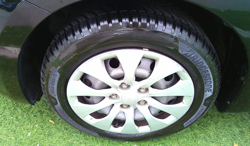 Kia Carens pieno