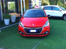 Peugeot 208 208 5p 1.6 bluehdi Black Line 75cv pieno