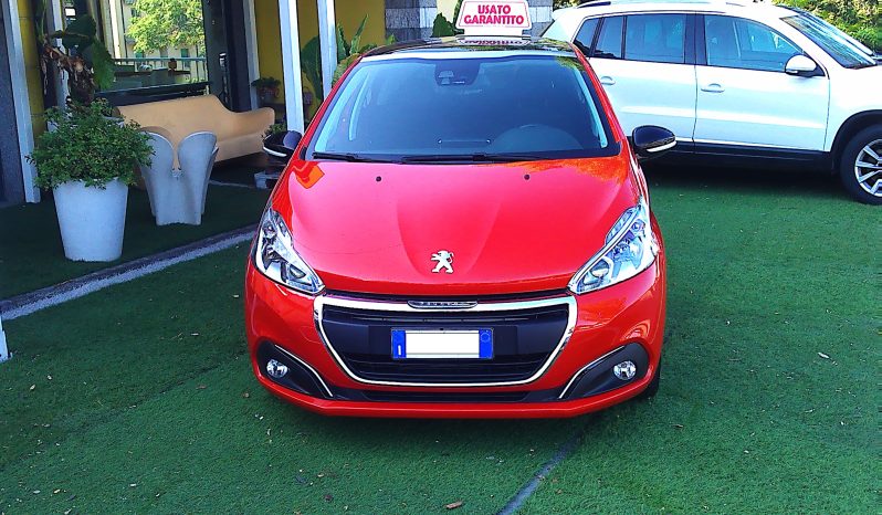Peugeot 208 208 5p 1.6 bluehdi Black Line 75cv pieno