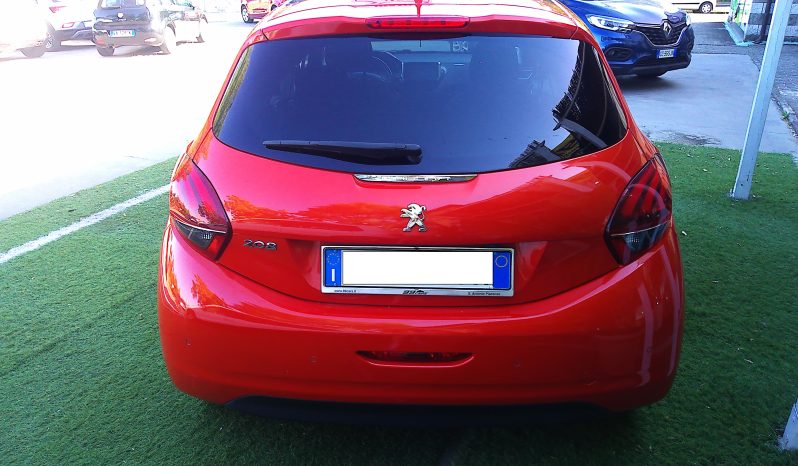 Peugeot 208 208 5p 1.6 bluehdi Black Line 75cv pieno