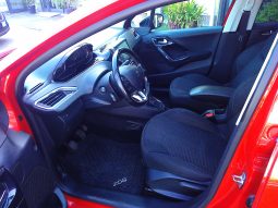 Peugeot 208 208 5p 1.6 bluehdi Black Line 75cv pieno