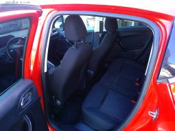 Peugeot 208 208 5p 1.6 bluehdi Black Line 75cv pieno