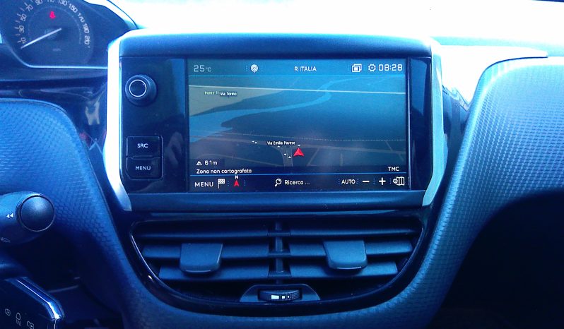 Peugeot 208 208 5p 1.6 bluehdi Black Line 75cv pieno