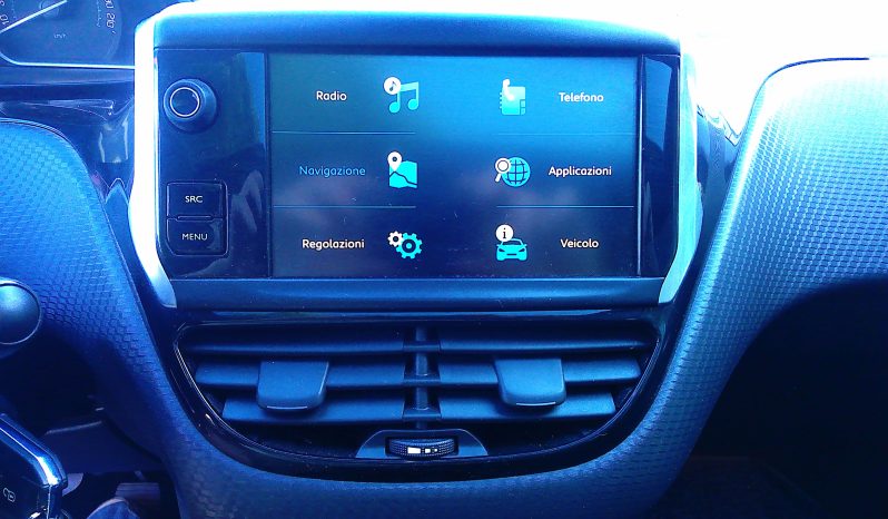 Peugeot 208 208 5p 1.6 bluehdi Black Line 75cv pieno