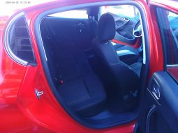 Peugeot 208 208 5p 1.6 bluehdi Black Line 75cv pieno
